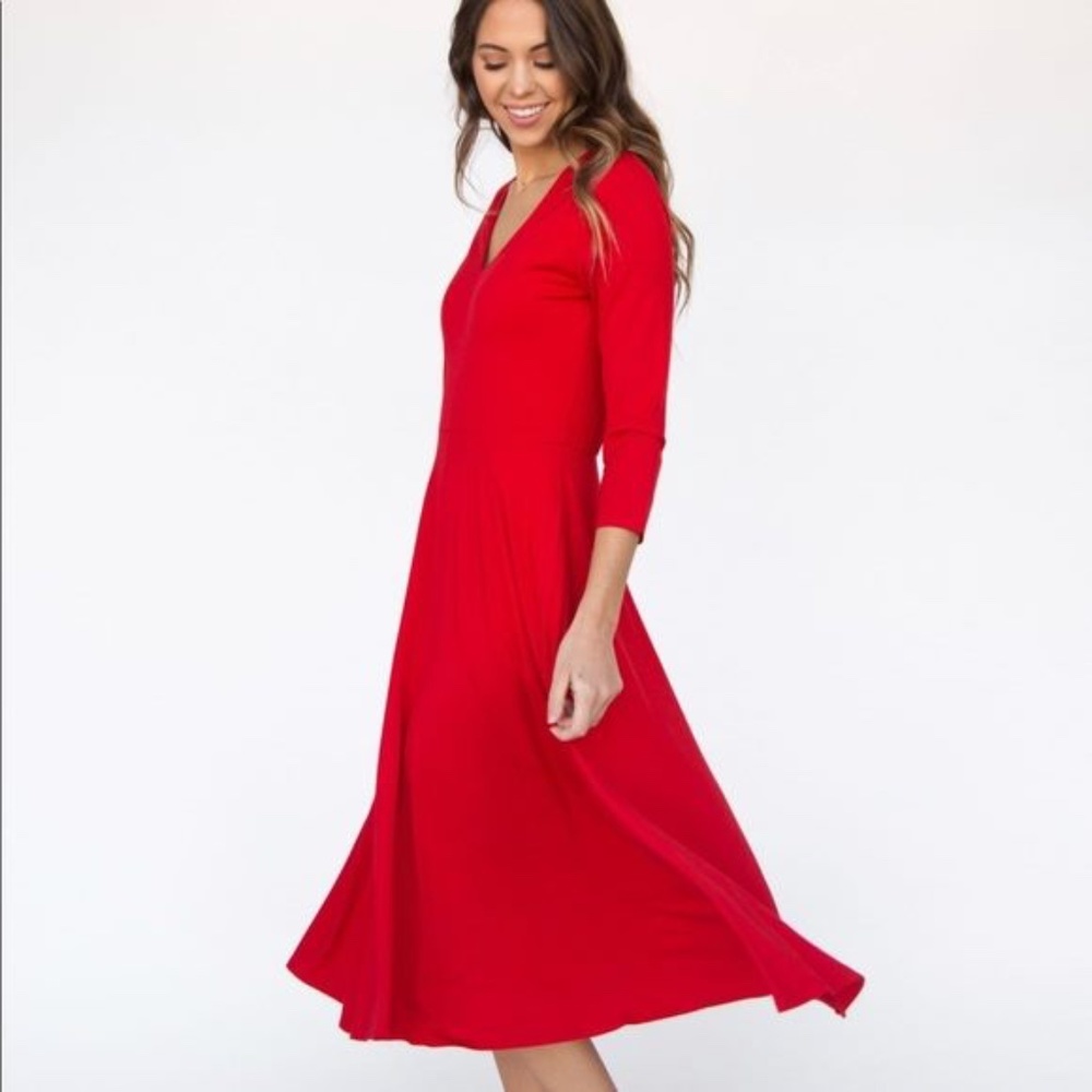 Agnes & Dora Essential Midi Dress Lipstick Red | NWT | Size XXL | Flowy V-Neck